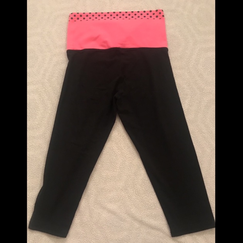 PINK Victoria’s Secret Yoga capris: Size S